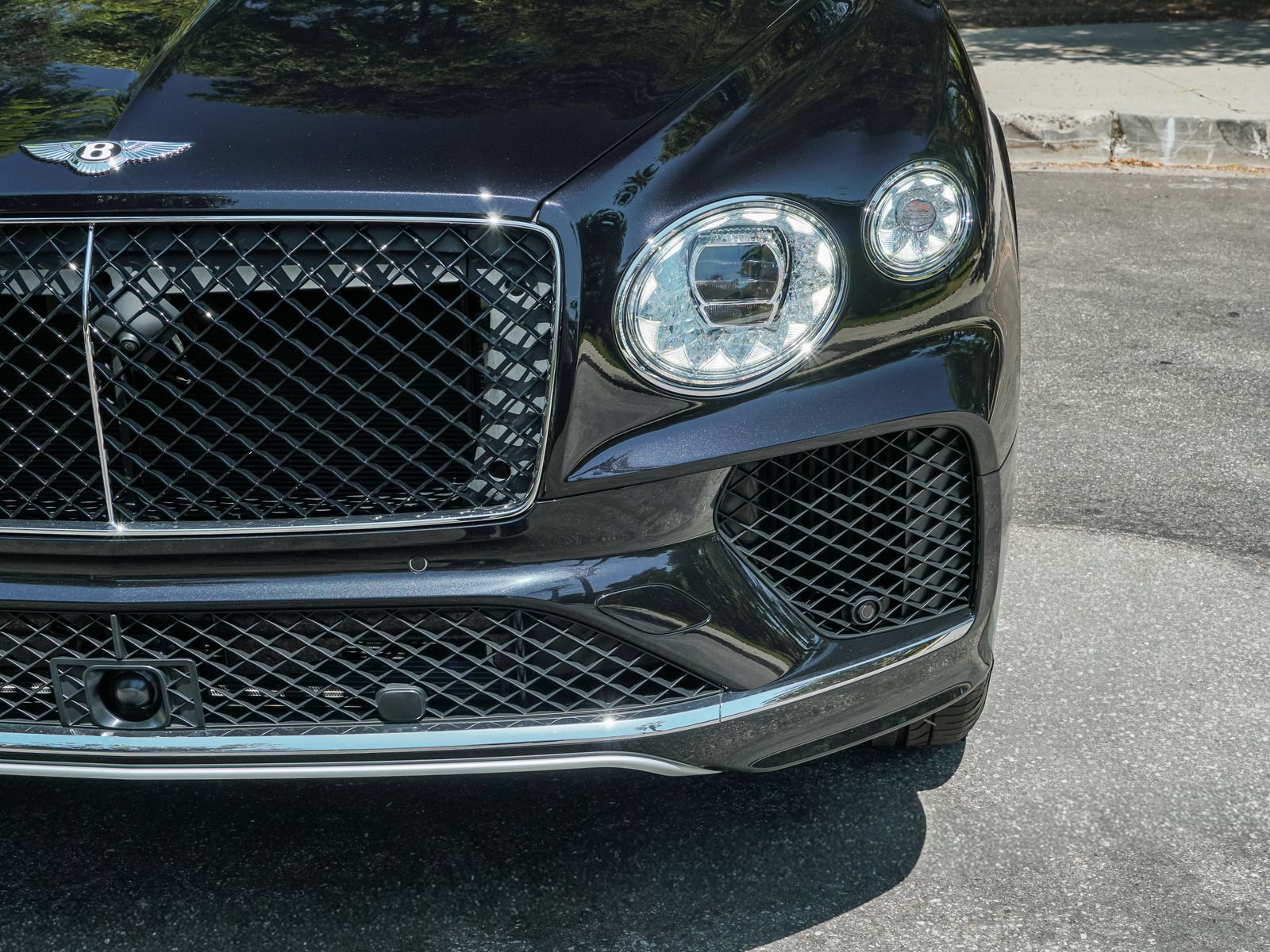 New 2025 Bentley Bentayga Extended Wheelbase AWD/4WD image 30