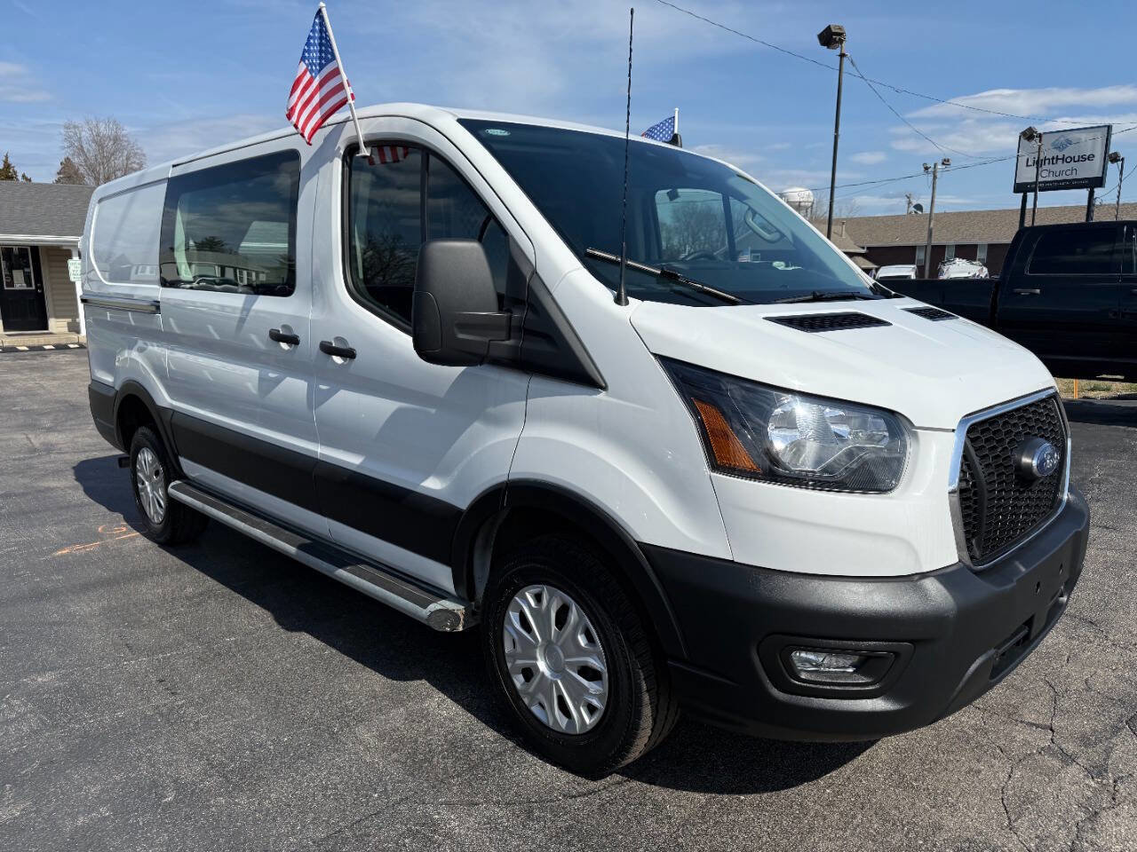 Used 2024 Ford Transit 250 Low Roof w/ Exterior Upgrade Package image 4