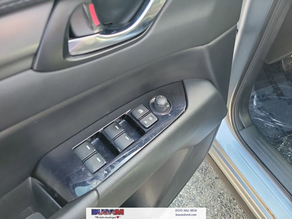 Used 2021 MAZDA CX-5 Touring image 18