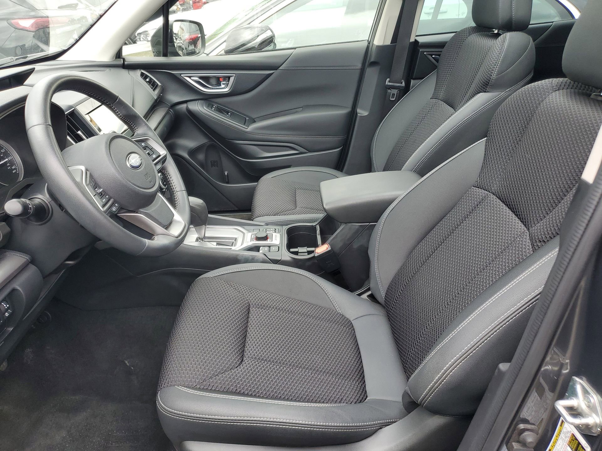 Used 2023 Subaru Forester Premium AWD/4WD image 20