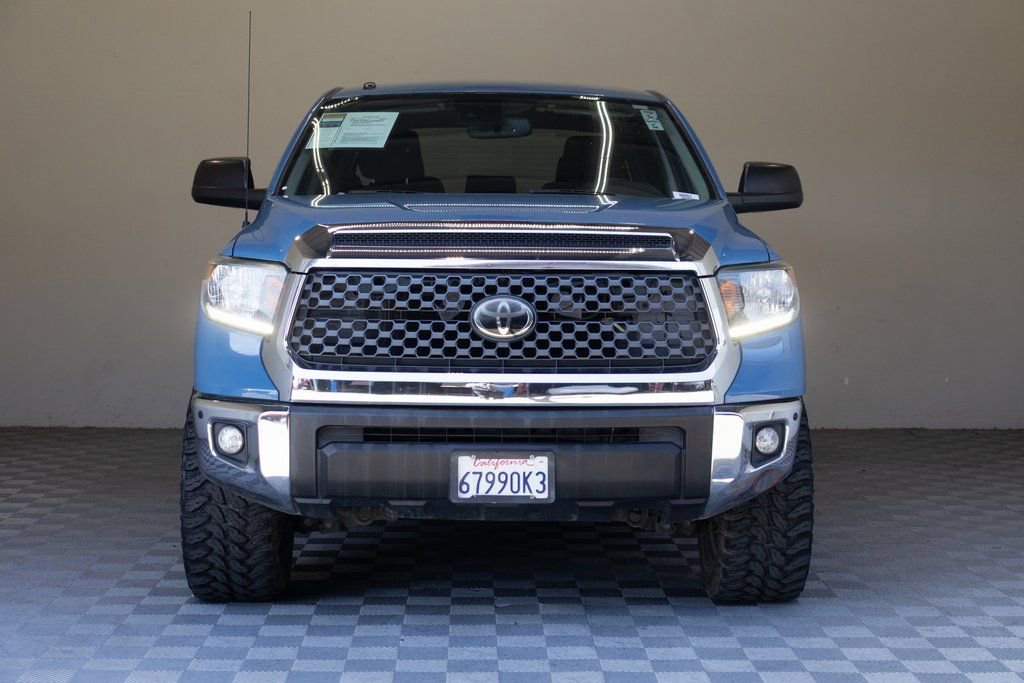 Used 2019 Toyota Tundra SR5 w/ SR5 Convenience Package image 4