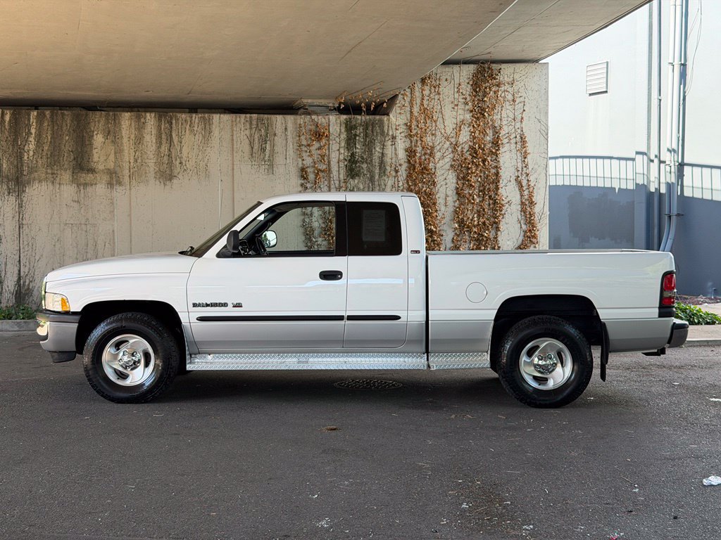 Used 2001 Dodge Ram 1500 Truck 2WD Quad Cab image 2