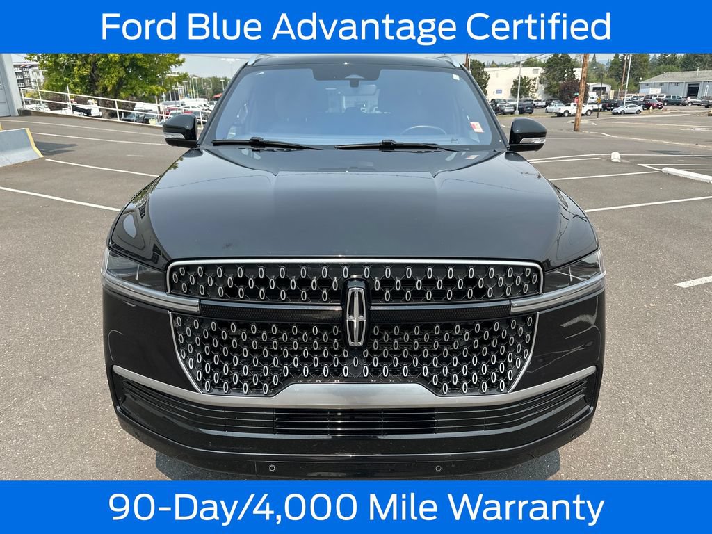 Used 2025 Lincoln Navigator L Reserve AWD/4WD image 11