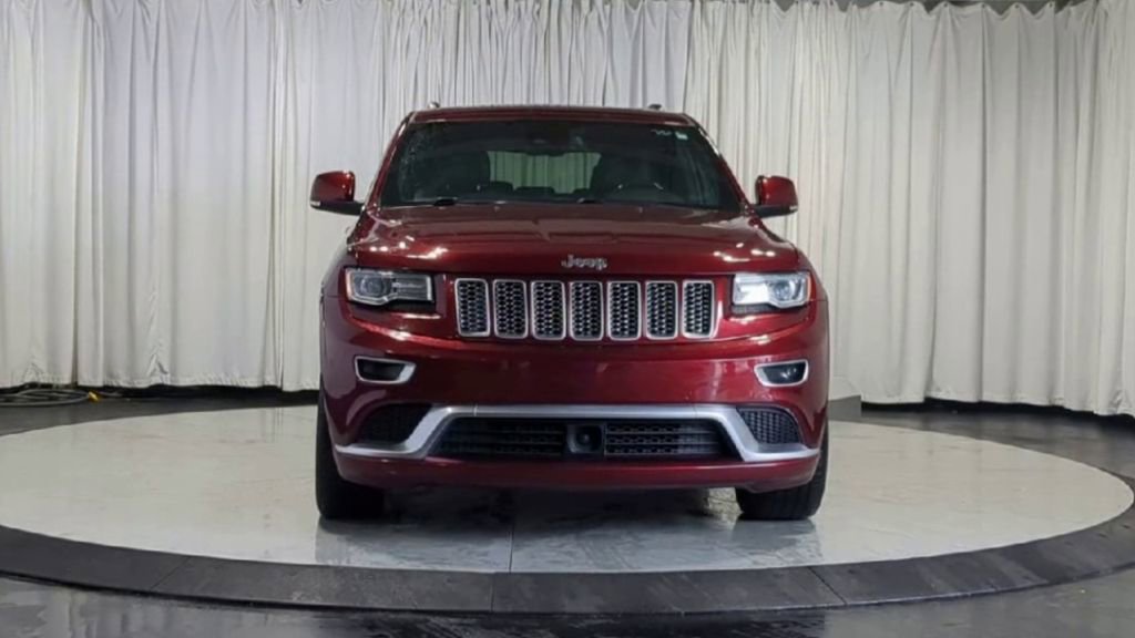 Used 2016 Jeep Grand Cherokee Summit w/ Platinum Series Group AWD/4WD image 3