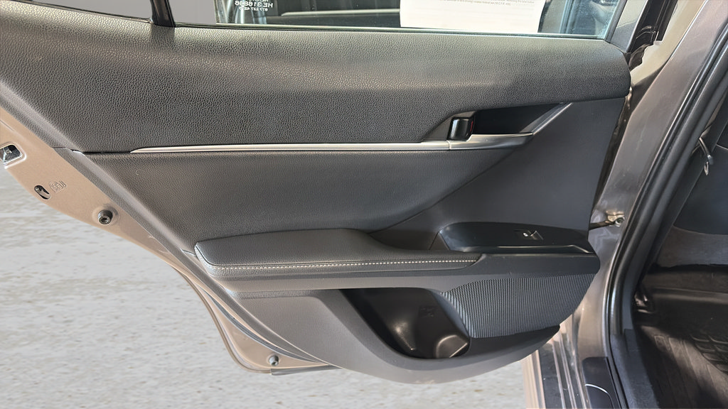 Used 2020 Toyota Camry XSE FWD image 20