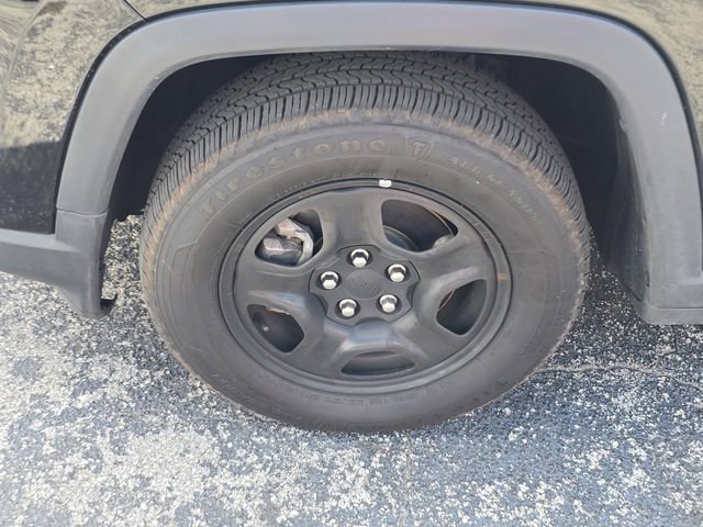 Used 2021 Jeep Compass Sport image 8