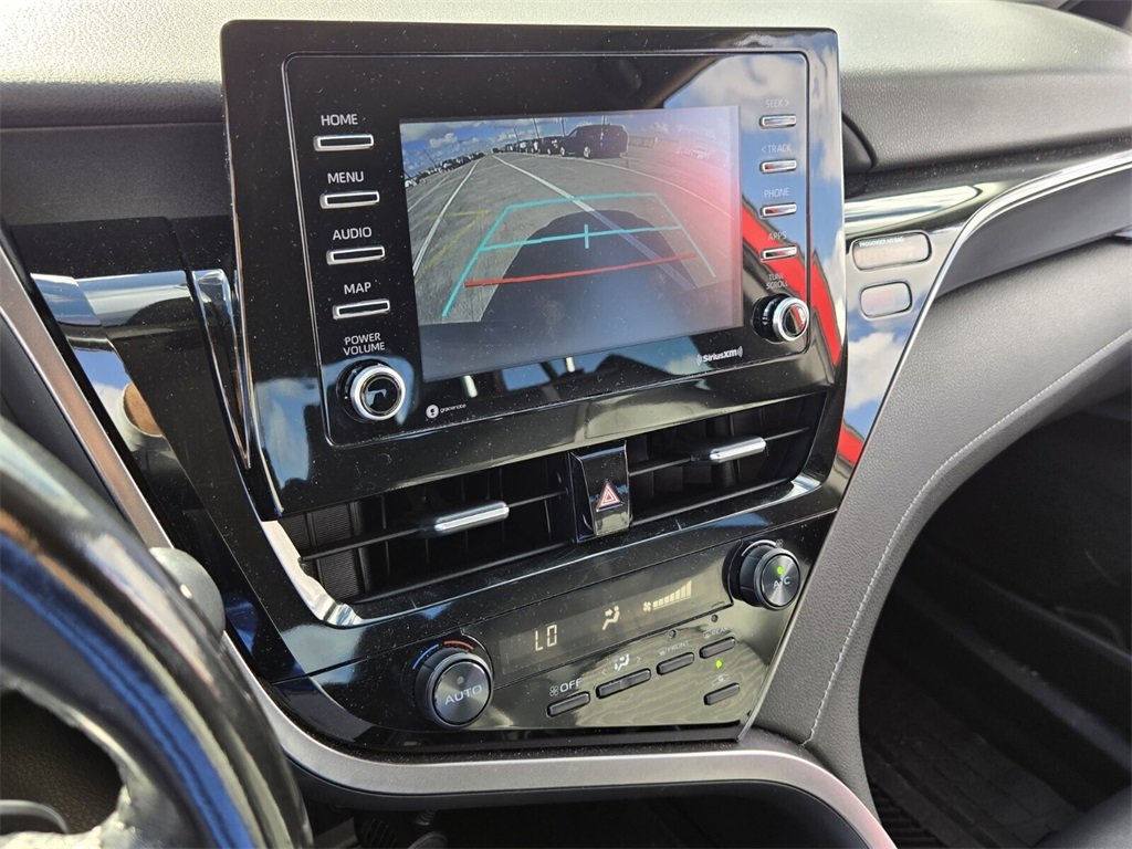 Used 2021 Toyota Camry SE image 21