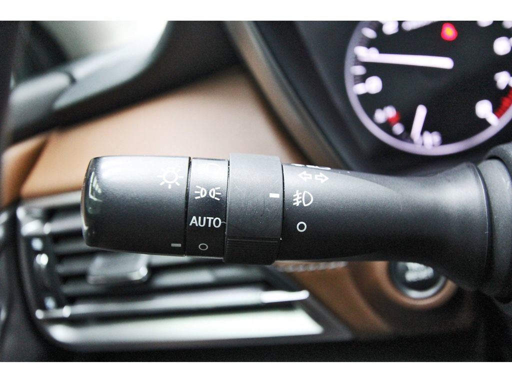 Used 2025 Subaru Outback Touring AWD/4WD image 15
