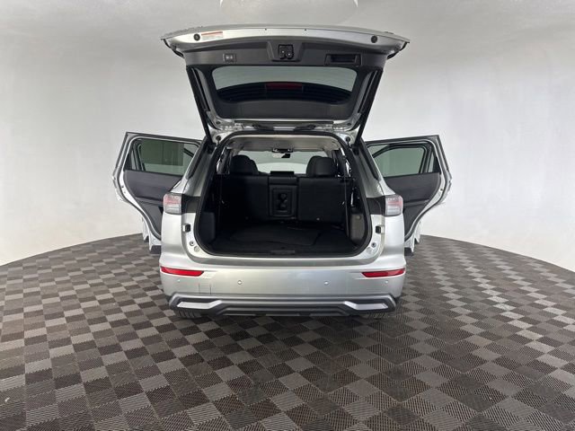 Used 2025 Mitsubishi Outlander SE AWD/4WD image 18