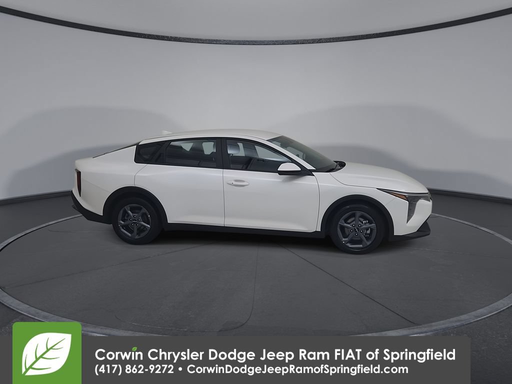 Used 2025 Kia K4 FWD image 16