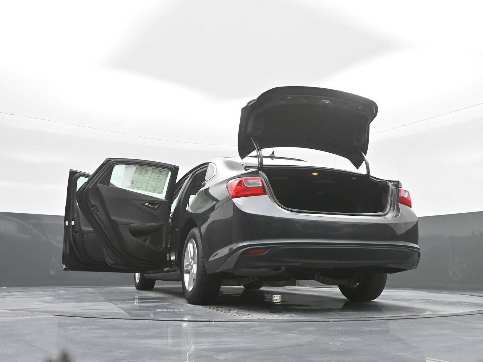 Used 2023 Chevrolet Malibu LT image 42