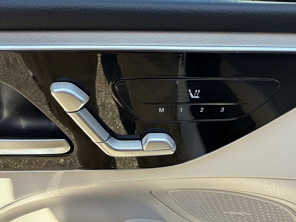 Used 2023 Mercedes-Benz C 300 Sedan image 21