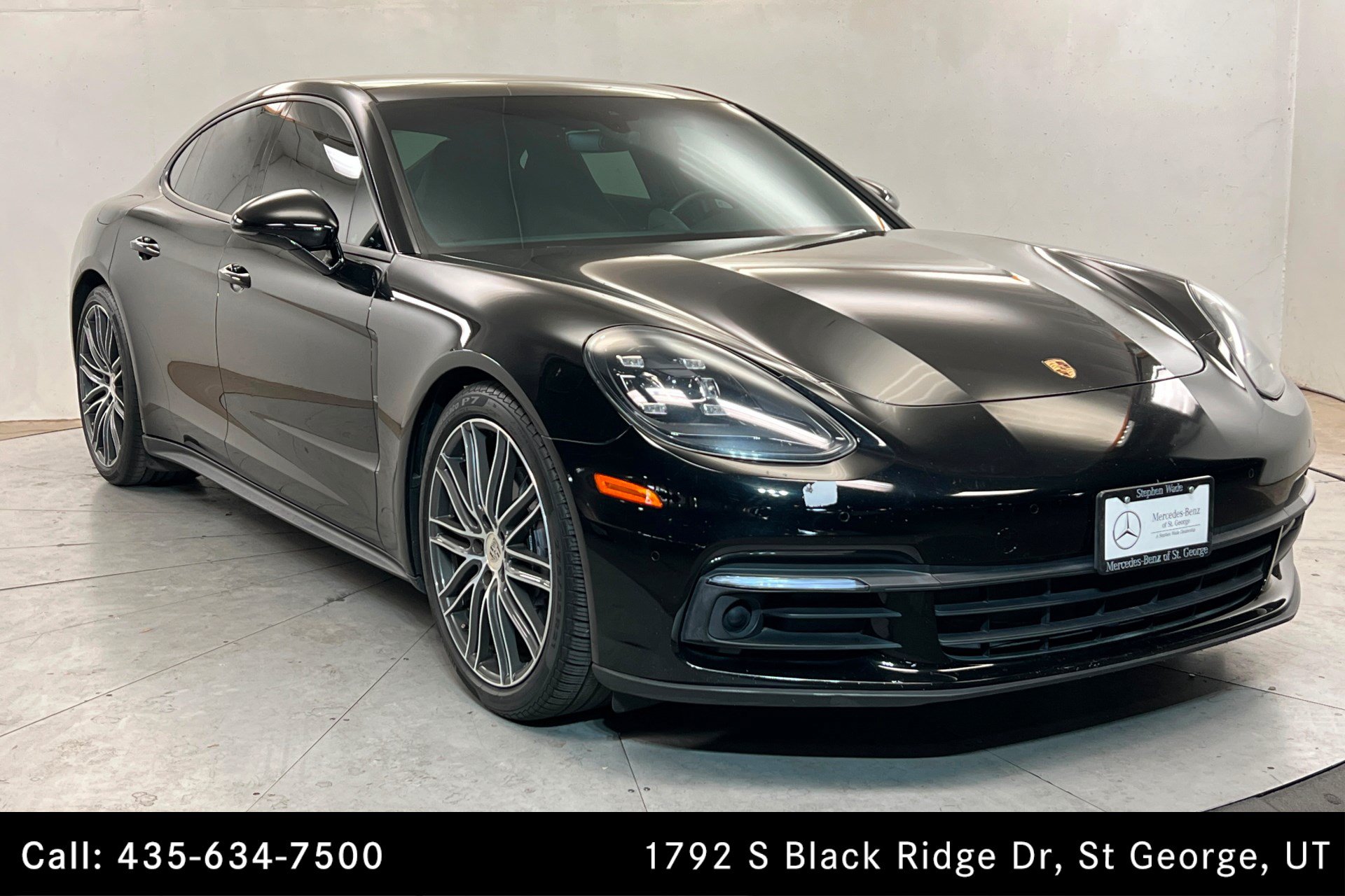 Used 2017 Porsche Panamera 4 AWD/4WD image 7