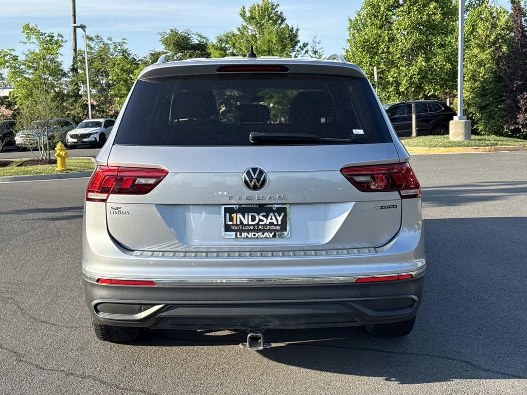 Used 2023 Volkswagen Tiguan SE AWD/4WD image 4