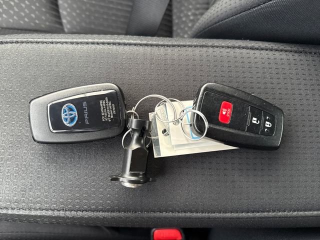 Used 2018 Toyota Prius Two w/ Prius Two Safety Plus Package image 26