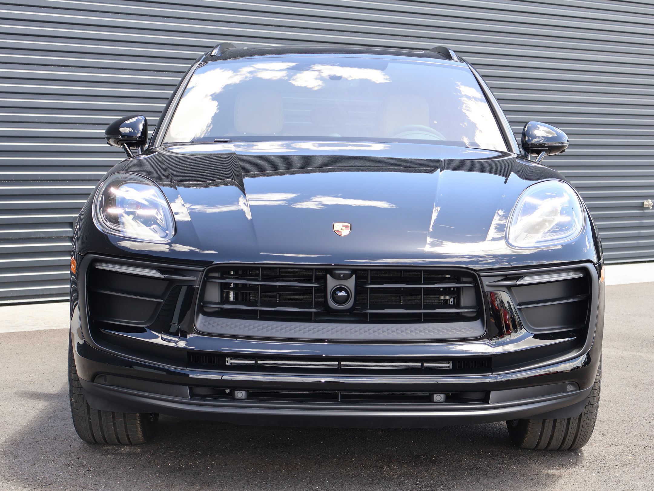 New 2026 Porsche Macan AWD/4WD image 6