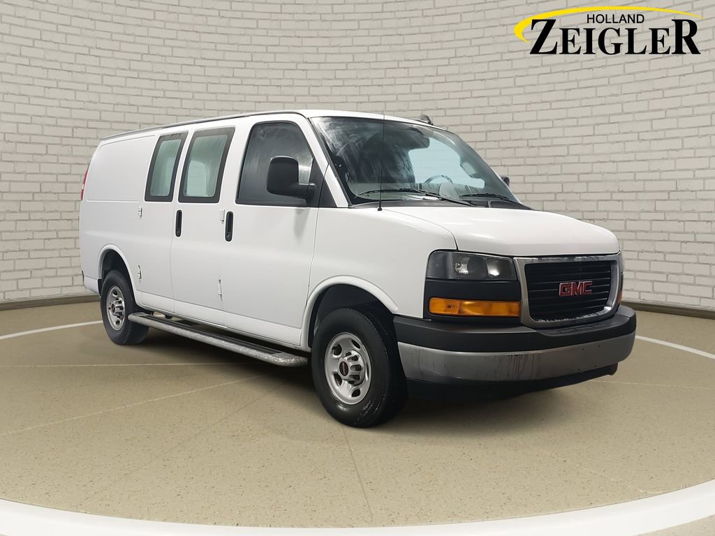 Used 2024 GMC Savana 2500 w/ Driver Convenience Package image 3