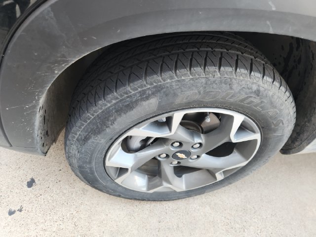 Used 2024 Chevrolet Trax LT w/ Driver Confidence Package FWD image 9
