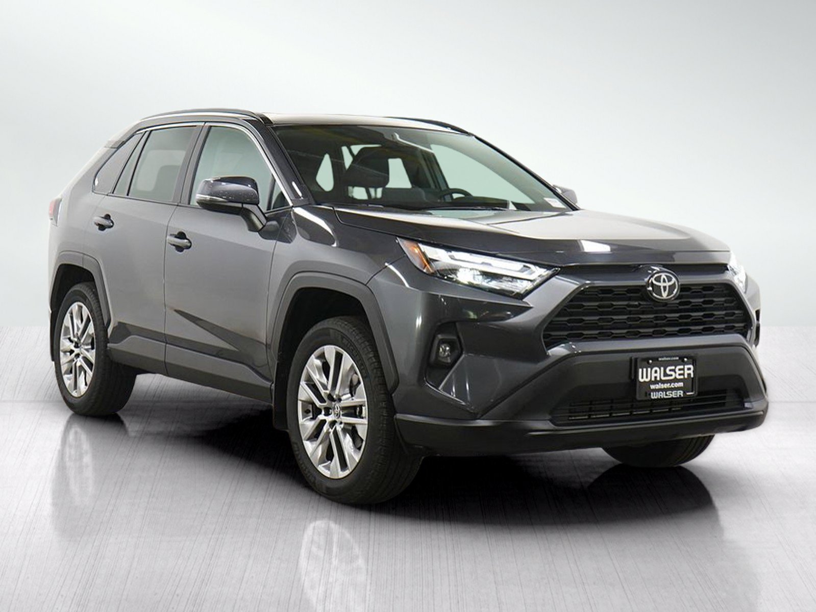 Used 2025 Toyota RAV4 XLE Premium w/ Weather Package AWD/4WD image 7