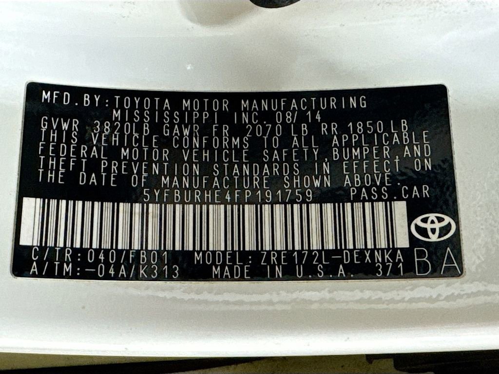 Used 2015 Toyota Corolla LE FWD image 12