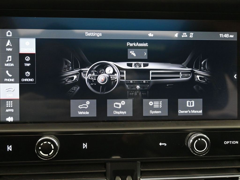 Used 2023 Porsche Macan Turbo image 30