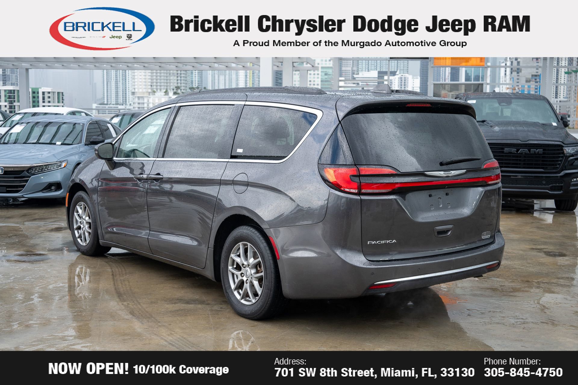 Used 2021 Chrysler Pacifica Touring image 7