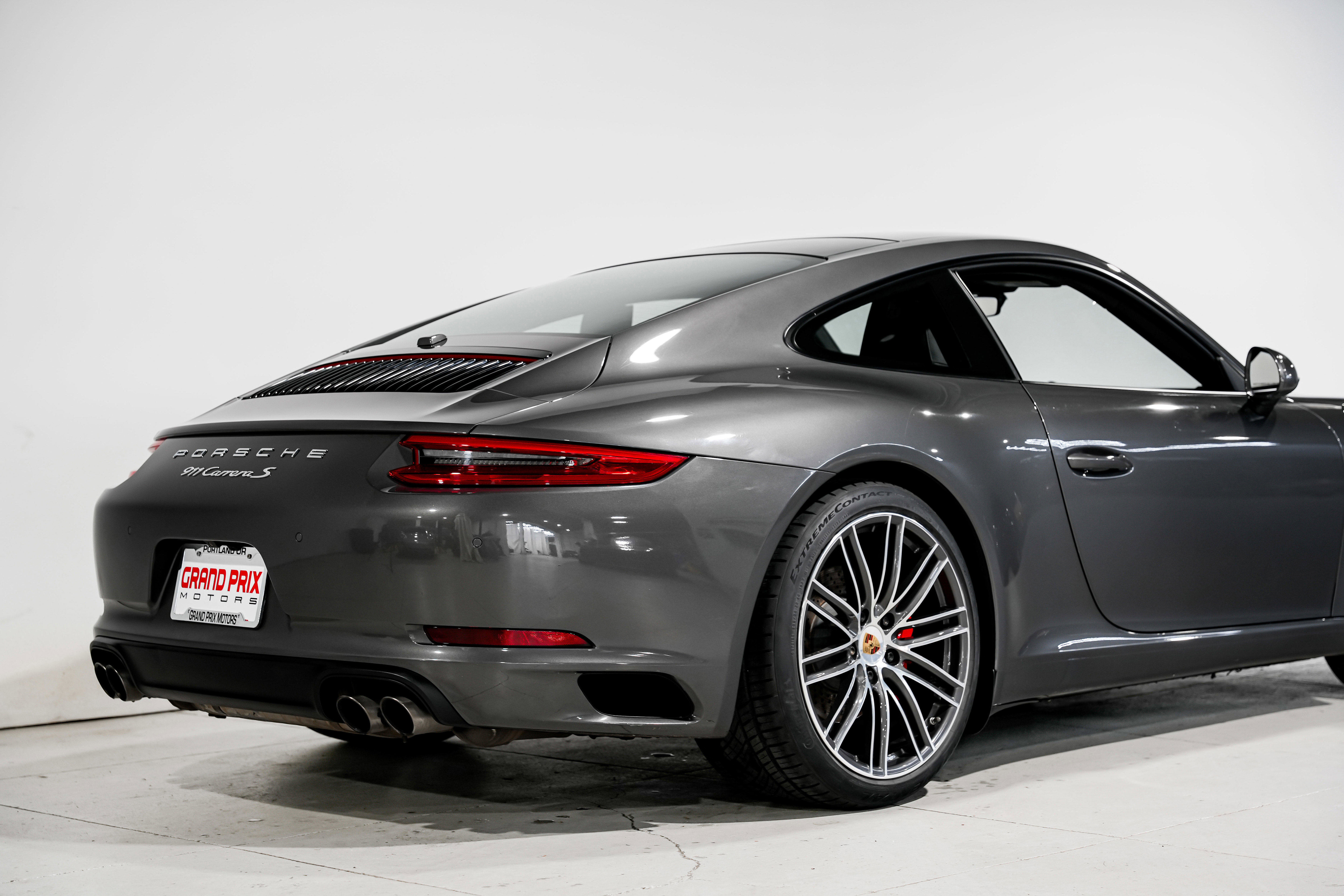 Used 2017 Porsche 911 Carrera S image 33