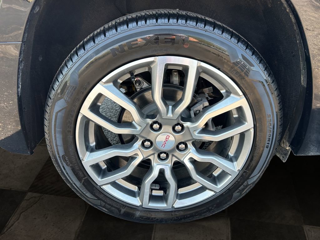 Certified 2024 GMC Terrain Denali w/ Denali Premium Package image 12