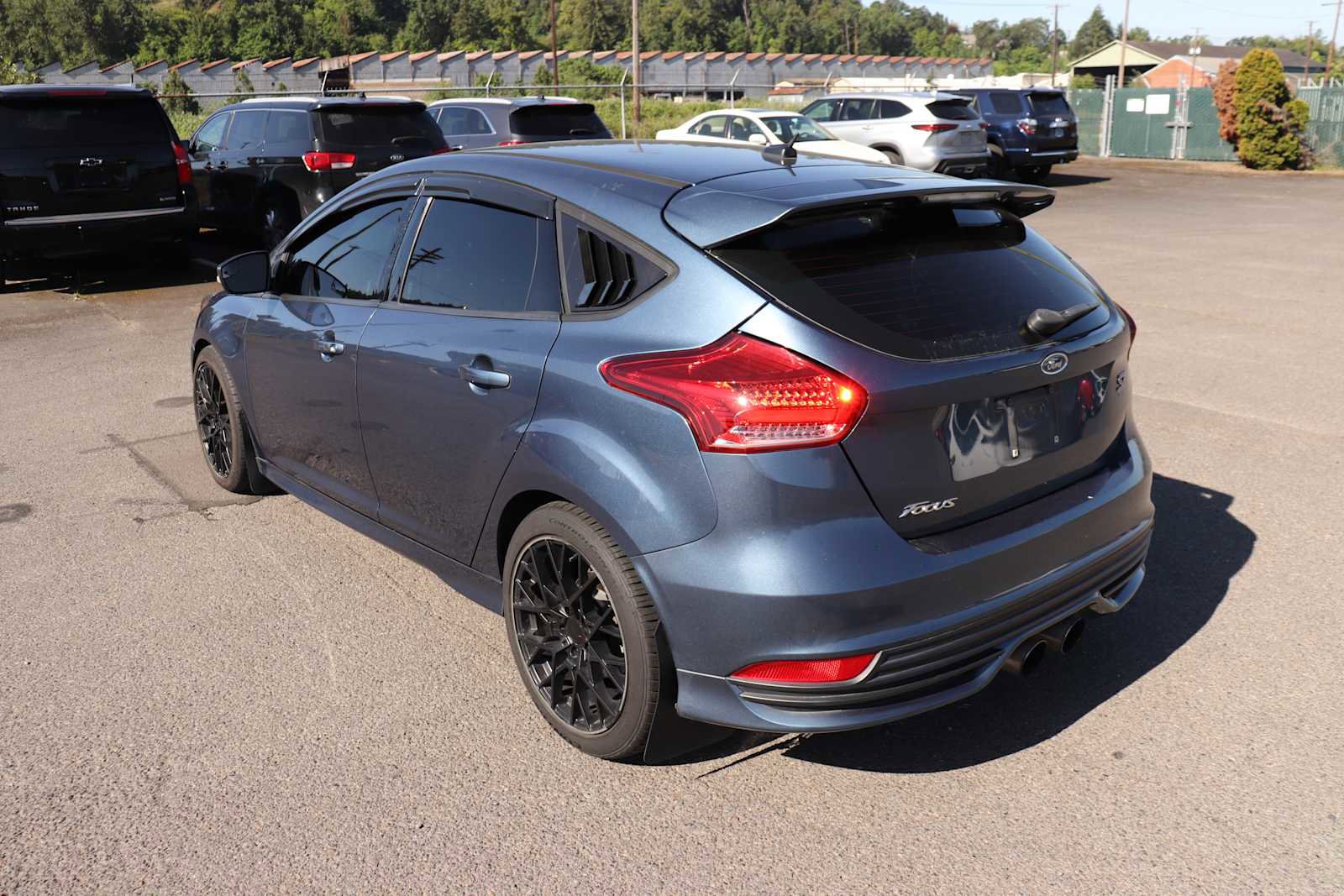 Used 2018 Ford Focus ST FWD image 7