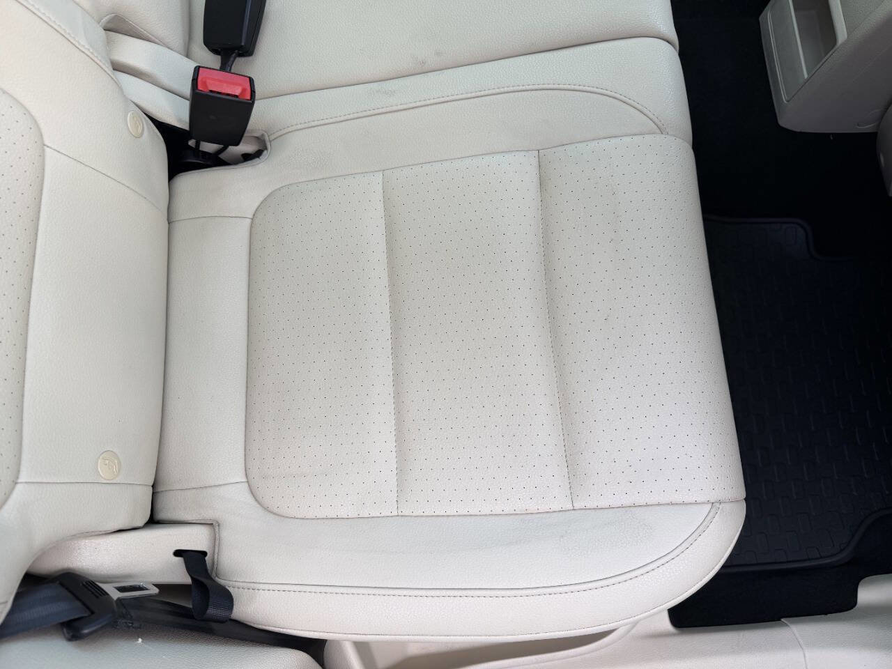 Used 2015 Volkswagen Tiguan SEL image 26