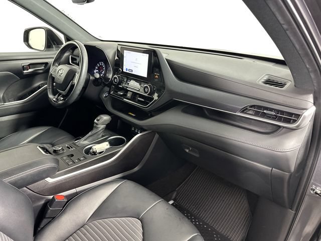 Used 2023 Toyota Highlander XSE AWD/4WD image 30