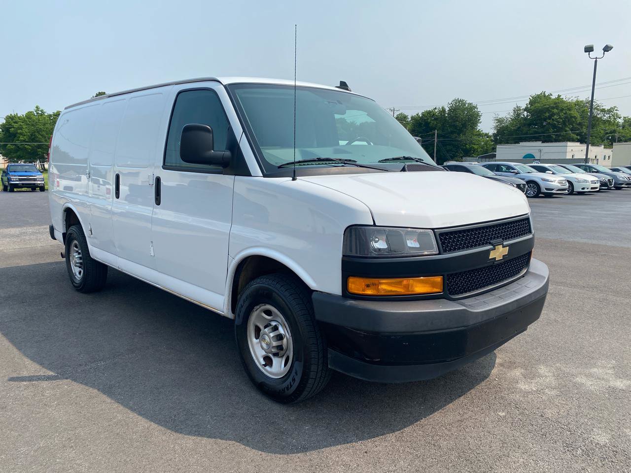 Used 2020 Chevrolet Express 2500 w/ Driver Convenience Package RWD image 5