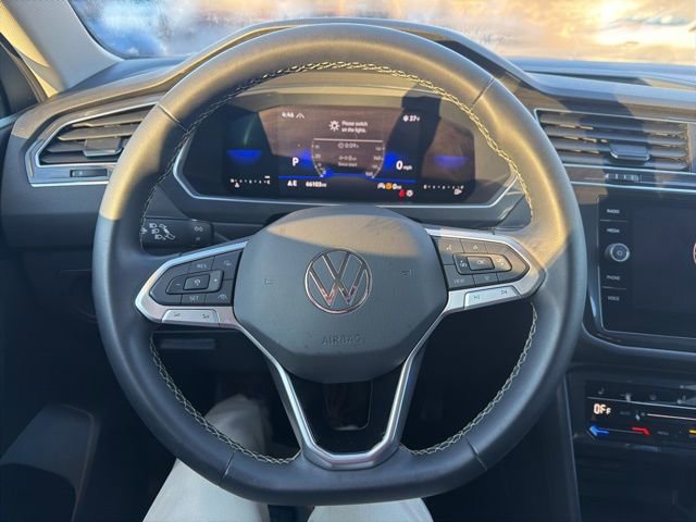 Certified 2023 Volkswagen Tiguan SE w/ Panoramic Sunroof Package image 12