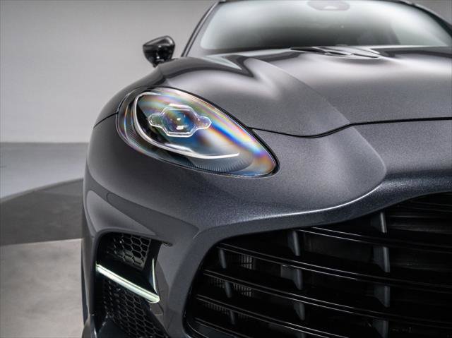 Used 2025 Aston Martin DBX 707 image 17