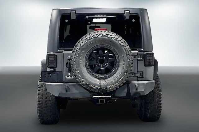 Used 2014 Jeep Wrangler Sahara w/ Connectivity Group AWD/4WD image 6