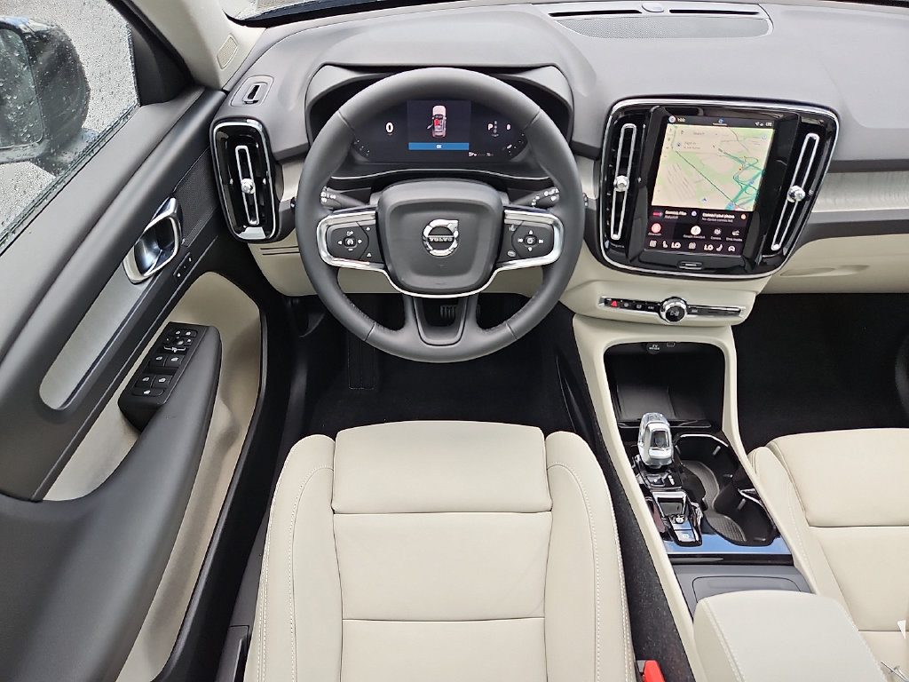 New 2026 Volvo XC40 B5 Plus w/ Protection Package Premier AWD/4WD image 9