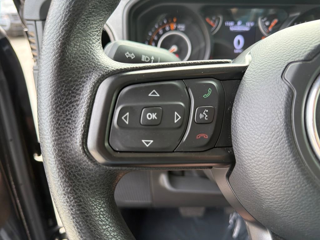 Used 2024 Jeep Gladiator Sport image 19