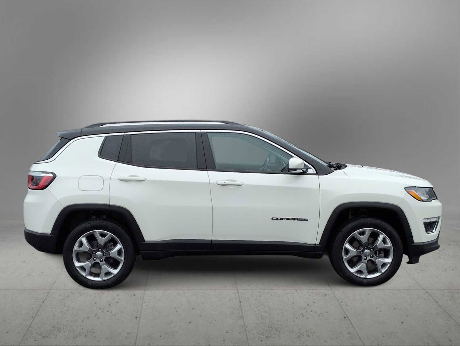 Used 2020 Jeep Compass Limited image 9