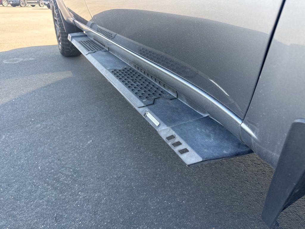 Used 2020 Chevrolet Silverado 1500 Custom Trail Boss w/ Custom Convenience Package AWD/4WD image 9