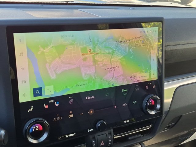 Used 2024 Lexus GX 550 w/ Accessory Package (31) AWD/4WD image 7