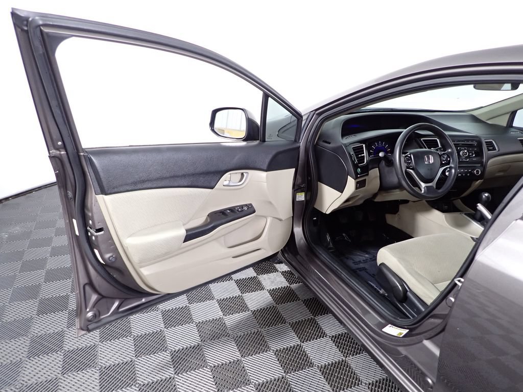Used 2013 Honda Civic LX image 17