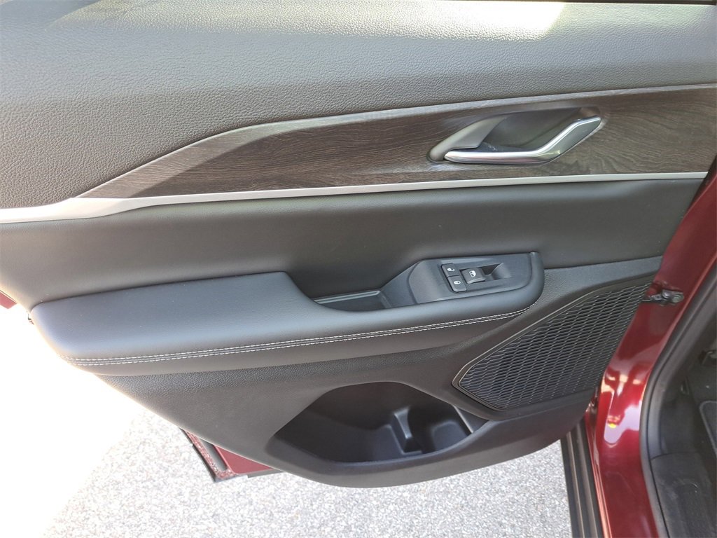 New 2026 Jeep Grand Cherokee Laredo image 16