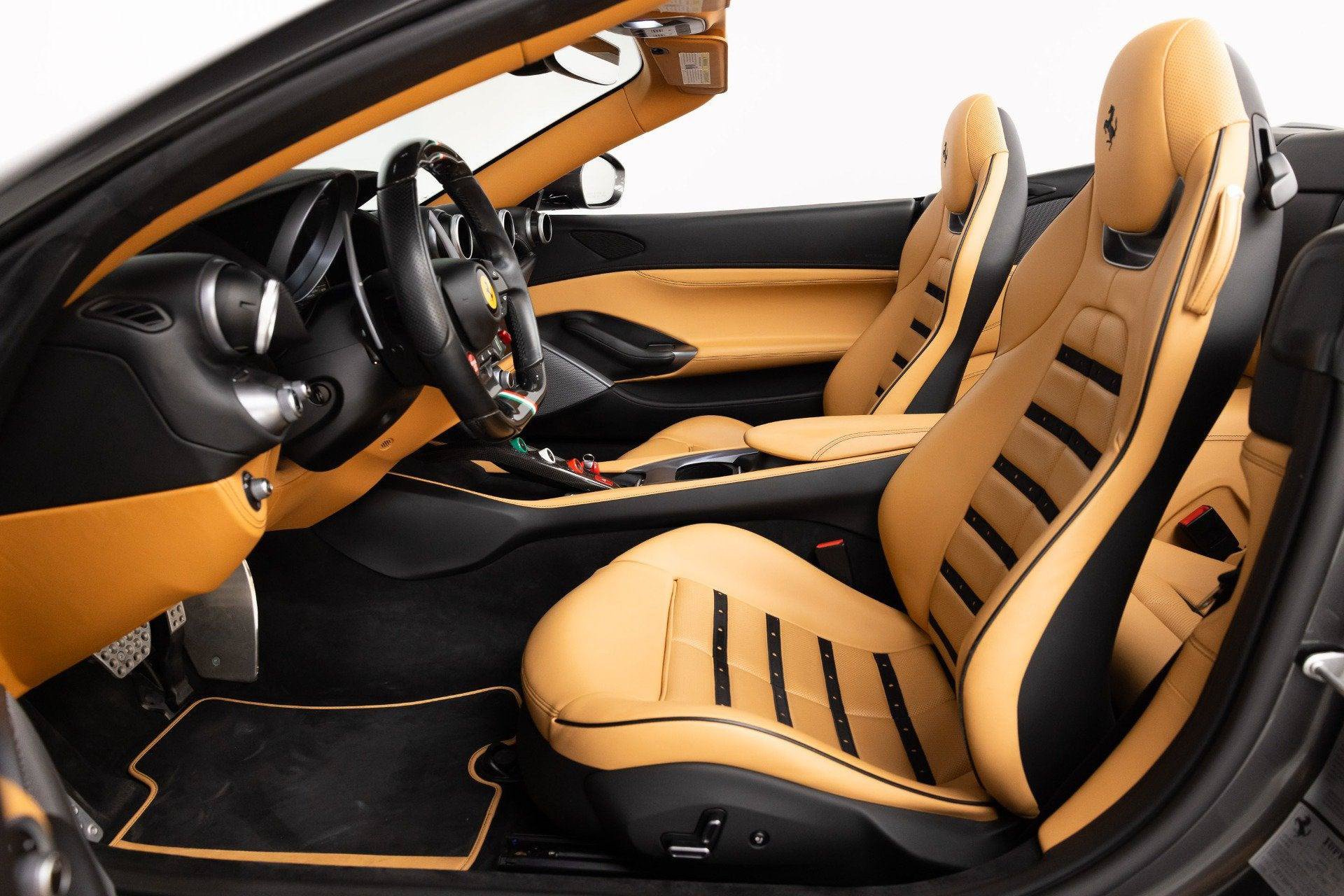 Used 2019 Ferrari Portofino RWD image 55