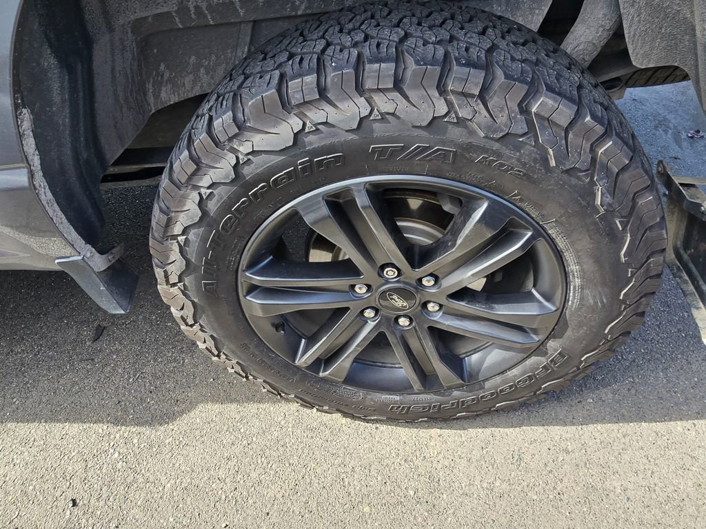 Used 2021 Ford F150 Lariat w/ Equipment Group 502A High image 5