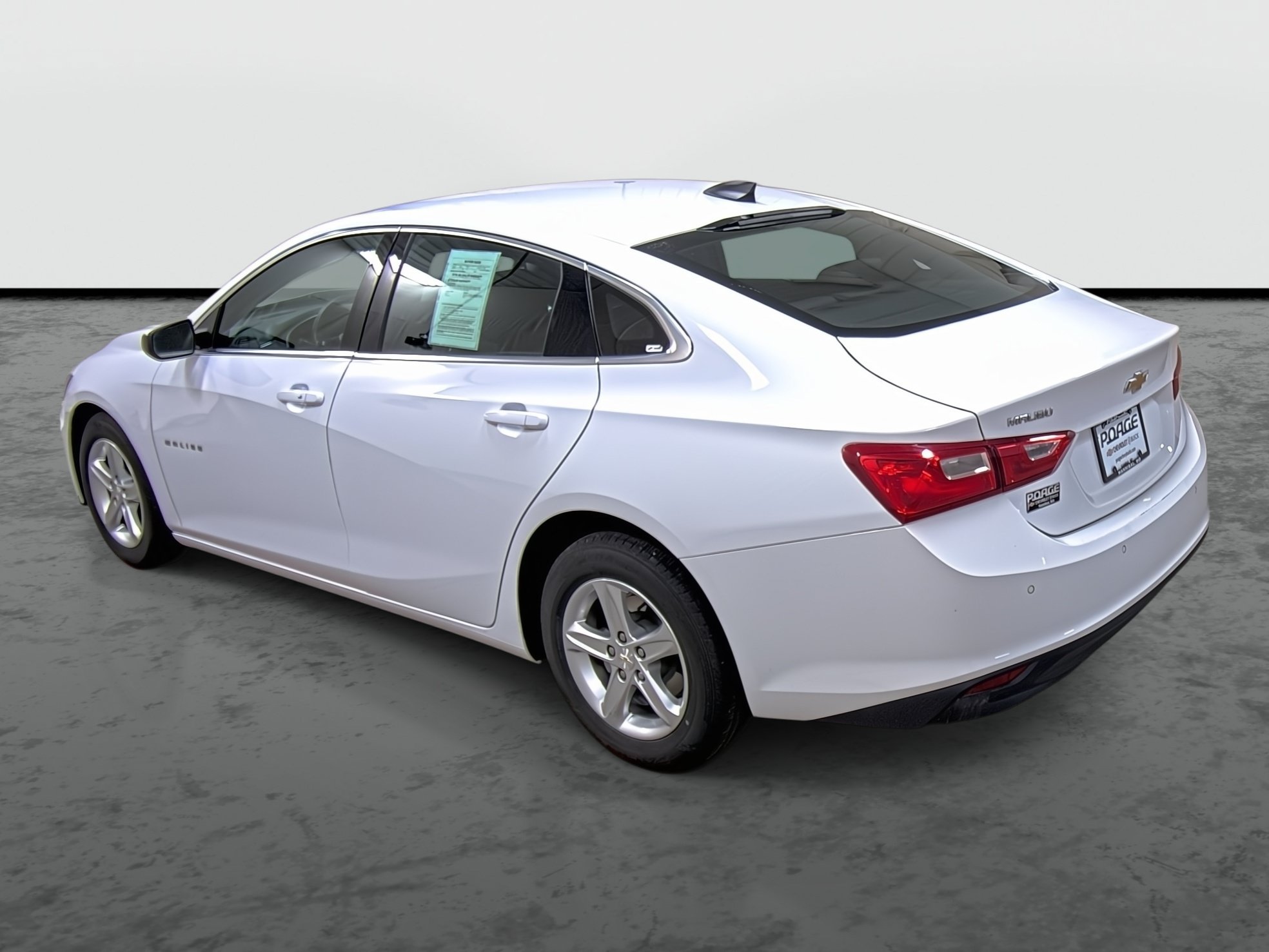 Used 2024 Chevrolet Malibu LS FWD image 2
