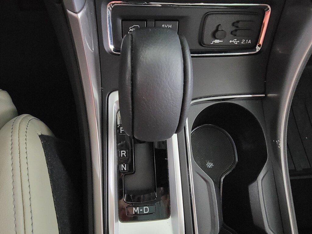 Used 2019 Subaru Ascent Limited w/ Popular Package #3 AWD/4WD image 17