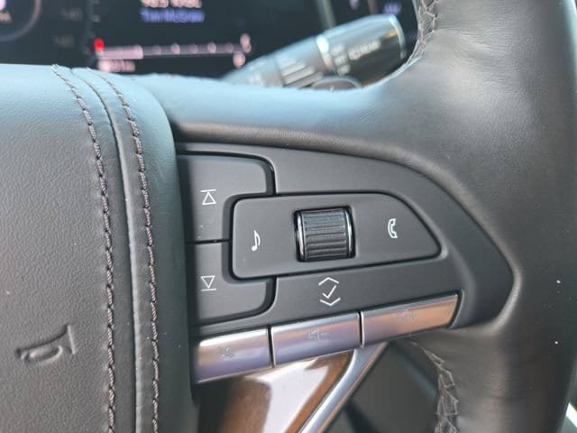 Used 2023 Cadillac Escalade Sport Platinum RWD image 25
