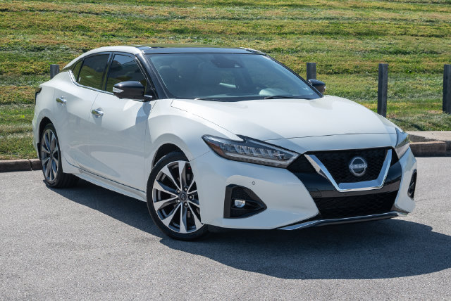 Certified 2023 Nissan Maxima Platinum w/ Sport Mat Group FWD image 6