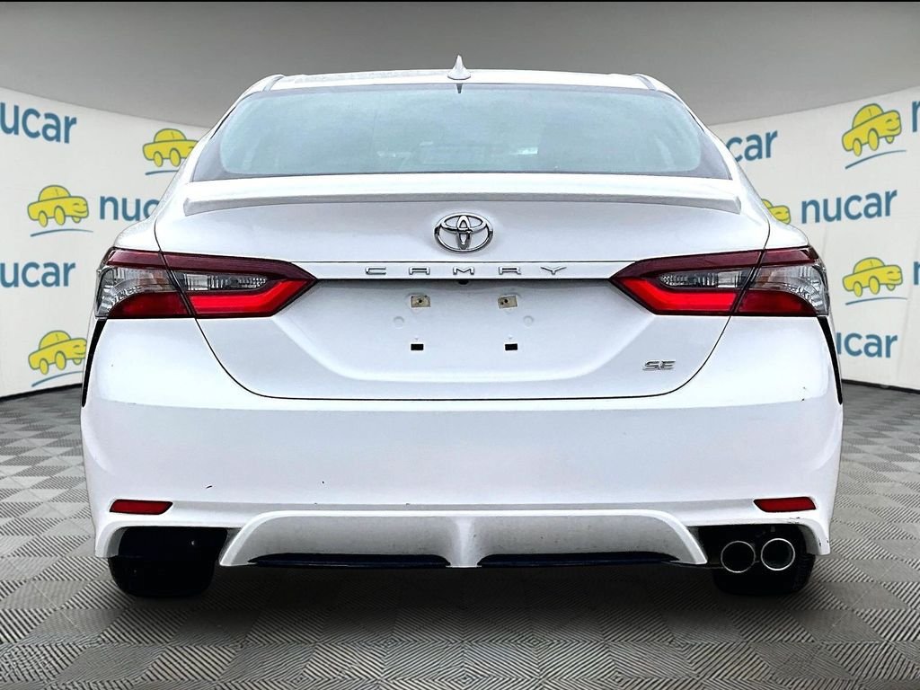 Used 2023 Toyota Camry SE FWD image 5