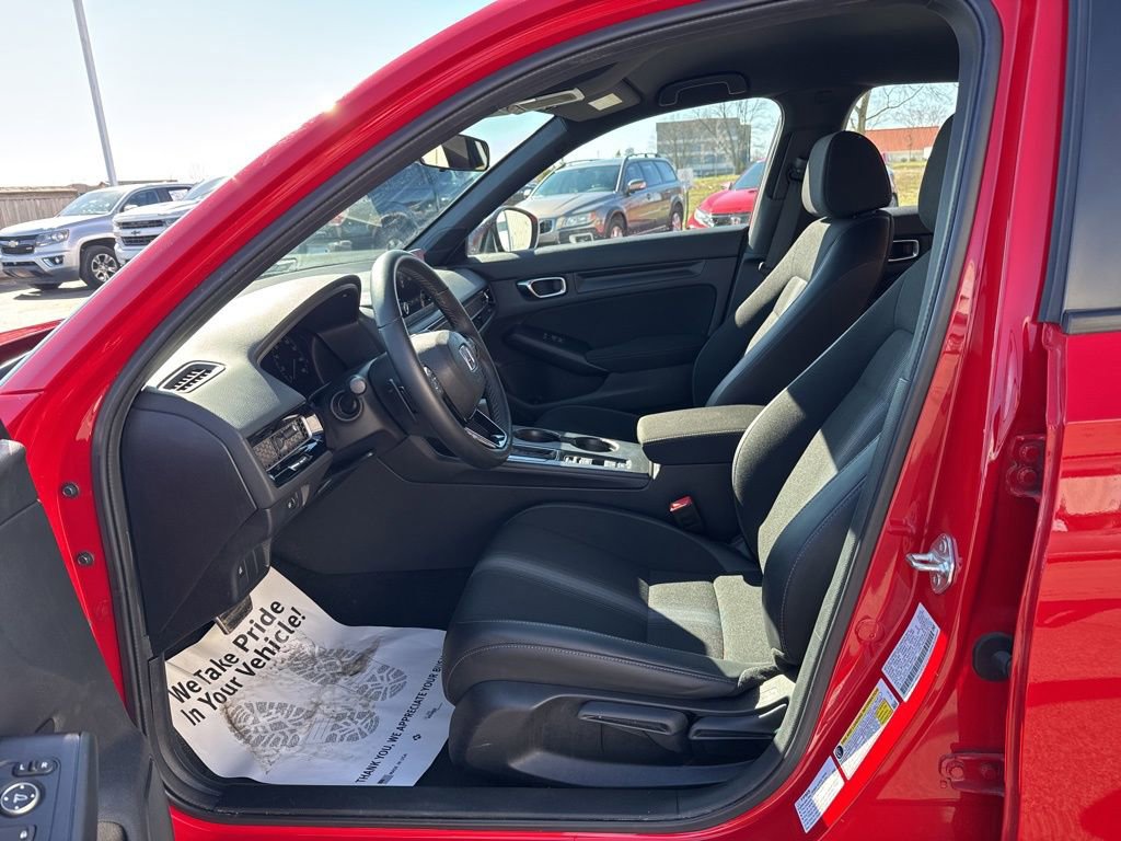 Used 2025 Honda Civic Sport image 30